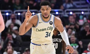勇士应该加入字母争夺战吗？为了库里金州可再赌一把