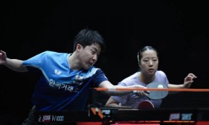 WTT香港总决赛：孙颖莎带伤出战 莎头组合0-3不敌韩国无缘冠军