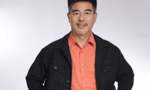 58岁演员周惠林娶31岁央视主持人，女儿才三个月大，婚姻生活很幸福